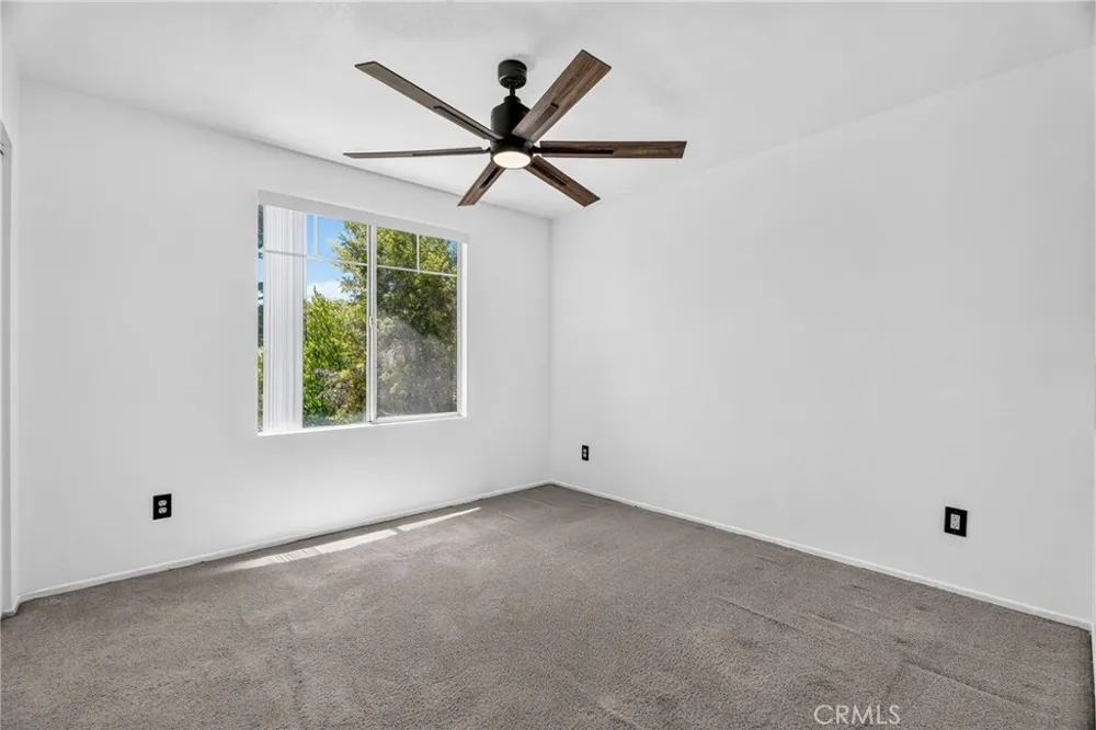 27630 Iris Castaic, CA 91384