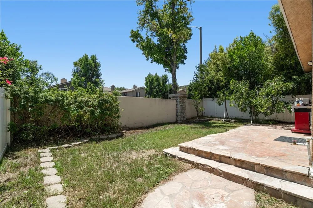 27630 Iris Castaic, CA 91384