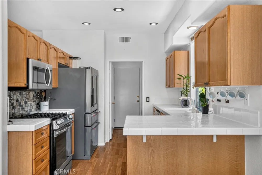 27630 Iris Castaic, CA 91384