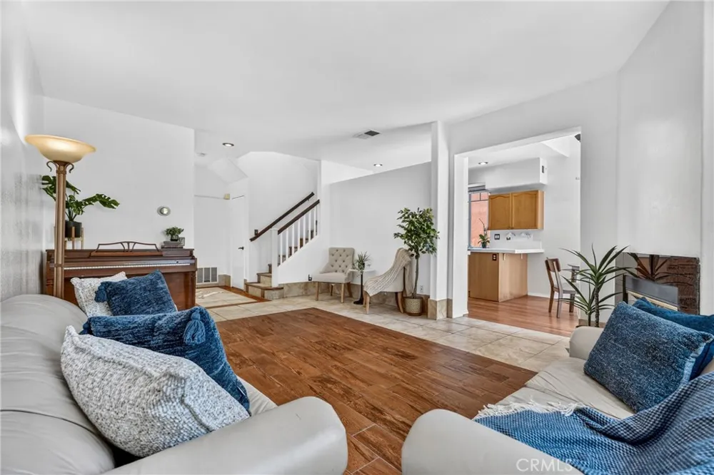 27630 Iris Castaic, CA 91384