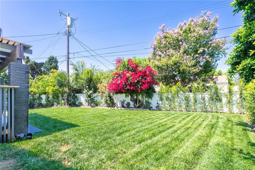 6853 Willis Avenue Van Nuys, CA 91405
