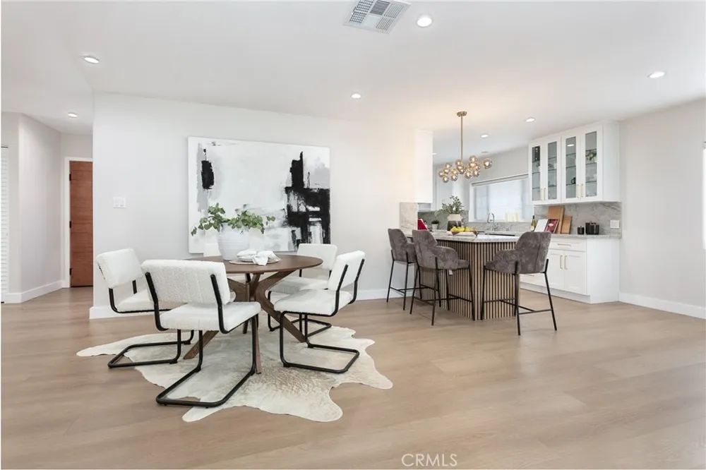 6853 Willis Avenue Van Nuys, CA 91405