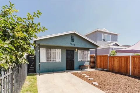 1309 W 131st Street