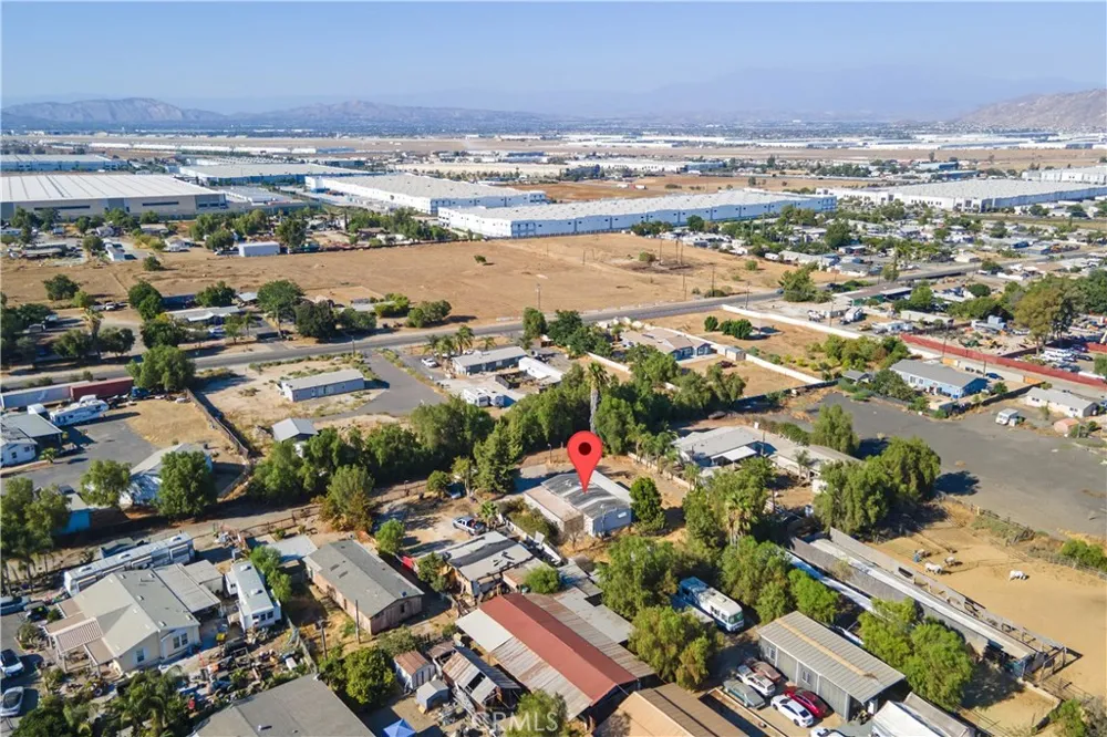 18580 Decker Perris, CA 92570