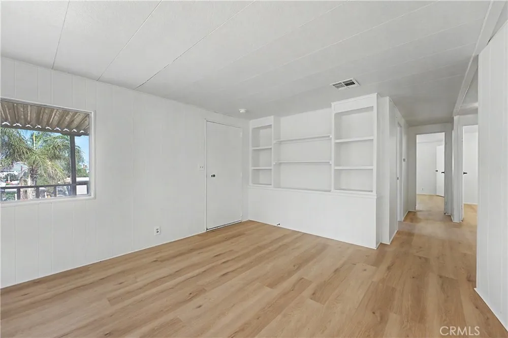 18580 Decker Perris, CA 92570