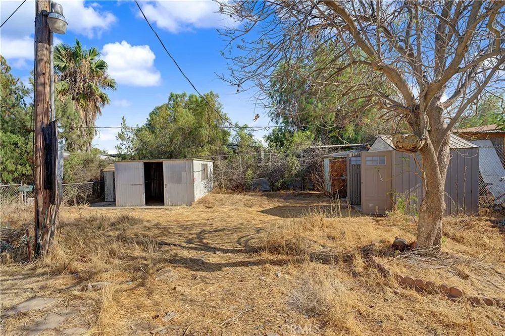 18580 Decker Perris, CA 92570