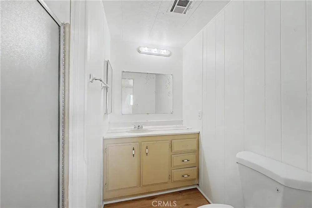 18580 Decker Perris, CA 92570