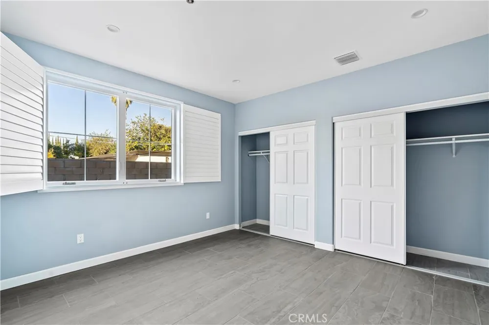 20811 W Seeasons Lane Winnetka, CA 91306