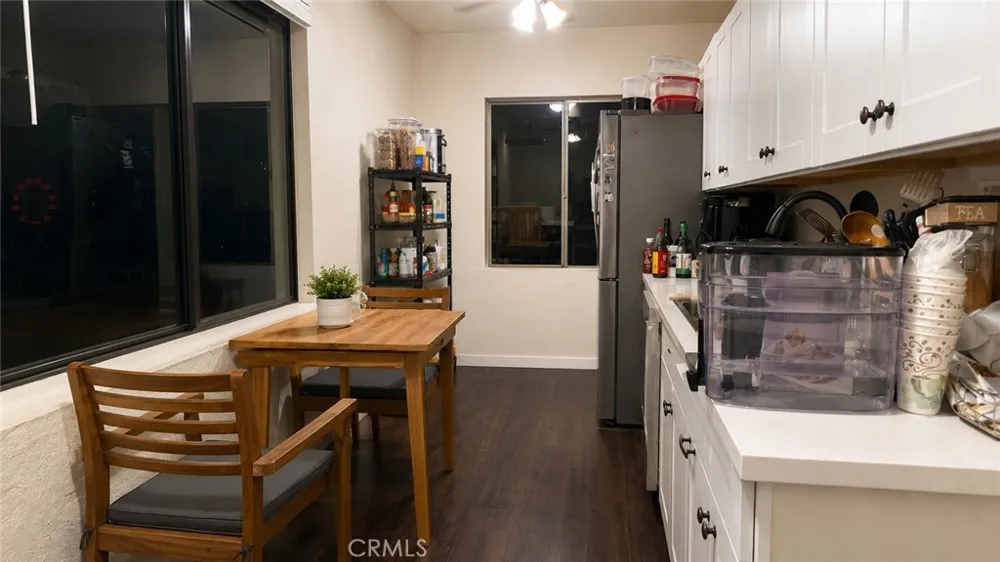 9317 Thompson Chatsworth, CA 91311