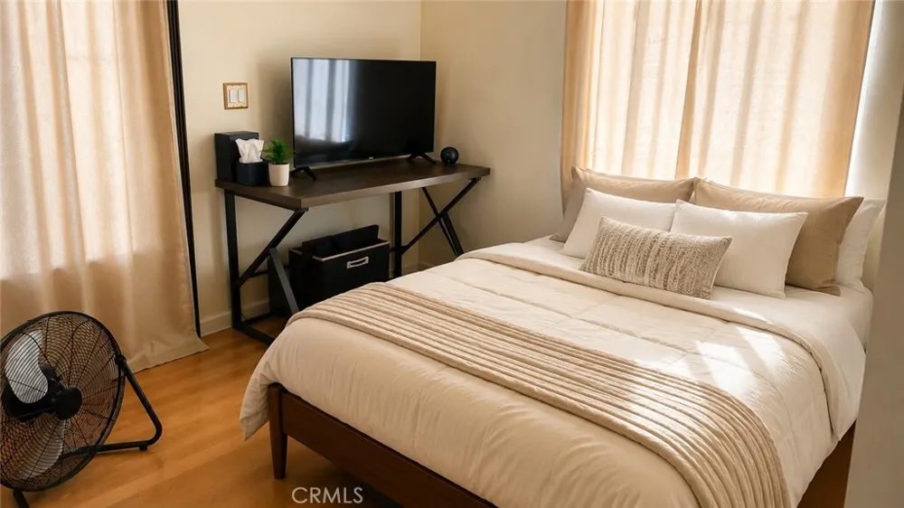 9317 Thompson Chatsworth, CA 91311