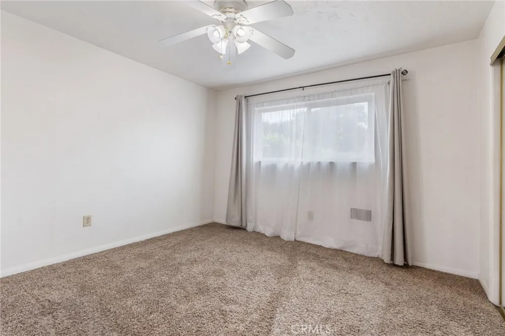 9340 Burnet North Hills, CA 91343