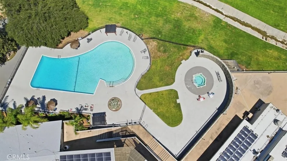 19208 Avenue Of The Oaks #G Newhall, CA 91321