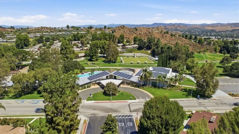 19208 Avenue Of The Oaks #G Newhall, CA 91321