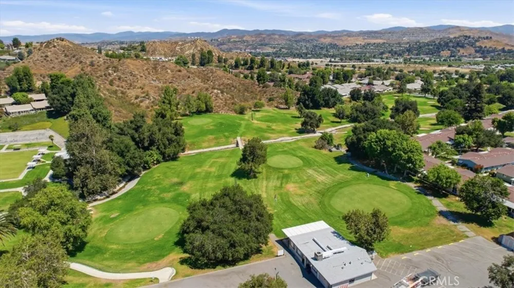 19208 Avenue Of The Oaks #G Newhall, CA 91321
