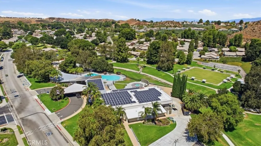 19208 Avenue Of The Oaks #G Newhall, CA 91321