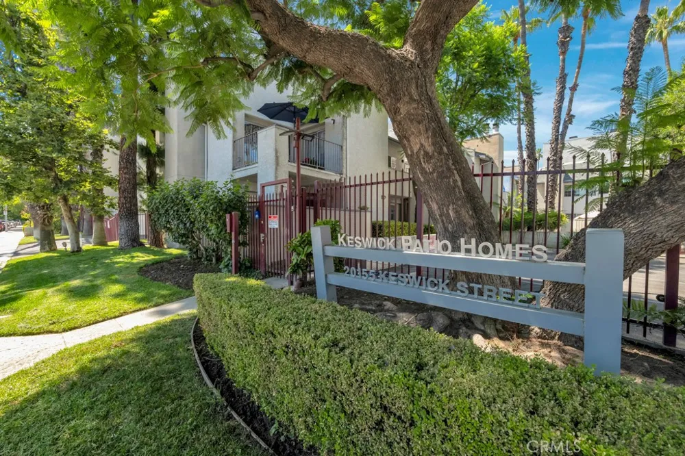 20155 Keswick #211 Los Angeles, CA 91306