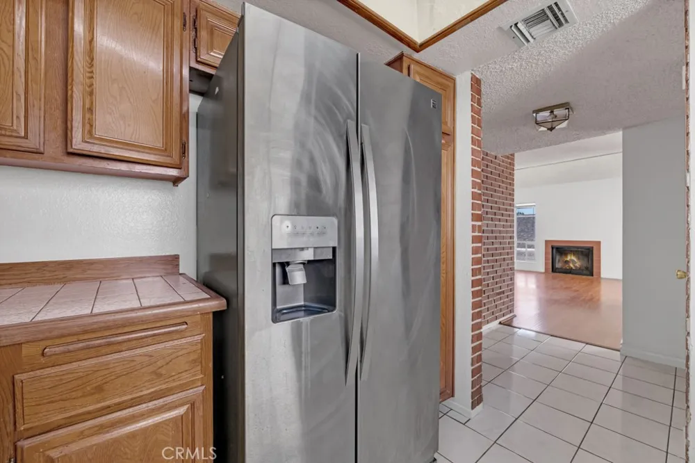 20155 Keswick #211 Los Angeles, CA 91306