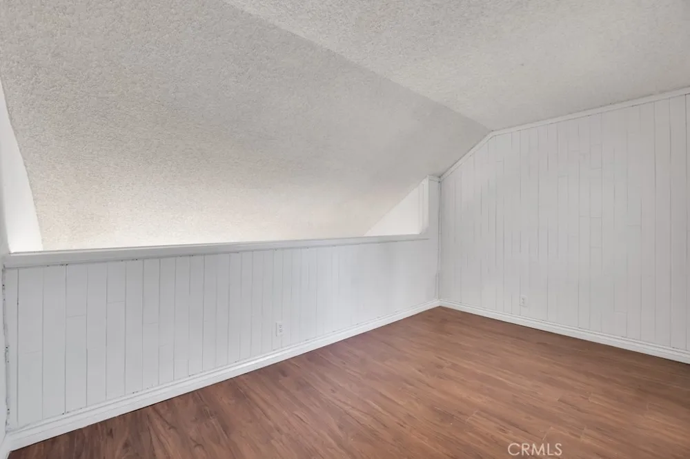 20155 Keswick #211 Los Angeles, CA 91306