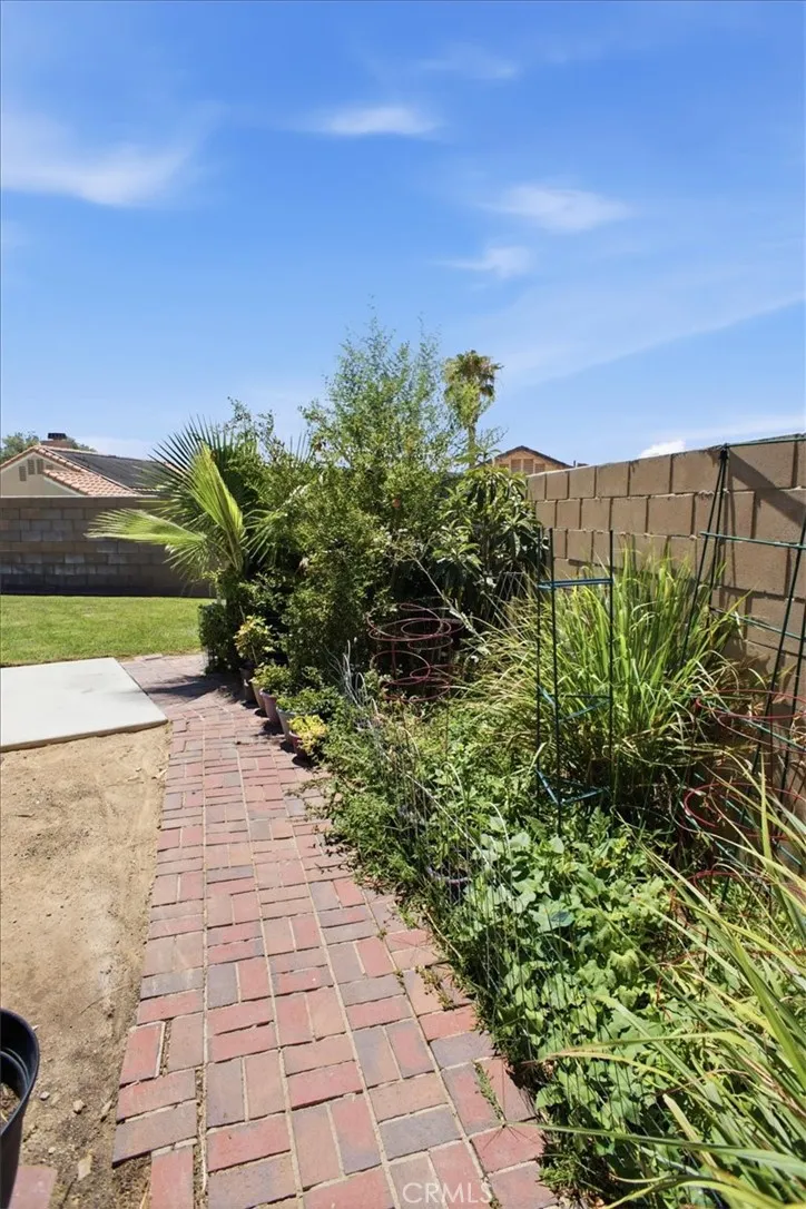 3019 Ontario Court Rosamond, CA 93560