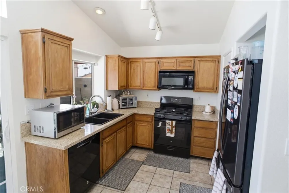 3019 Ontario Court Rosamond, CA 93560