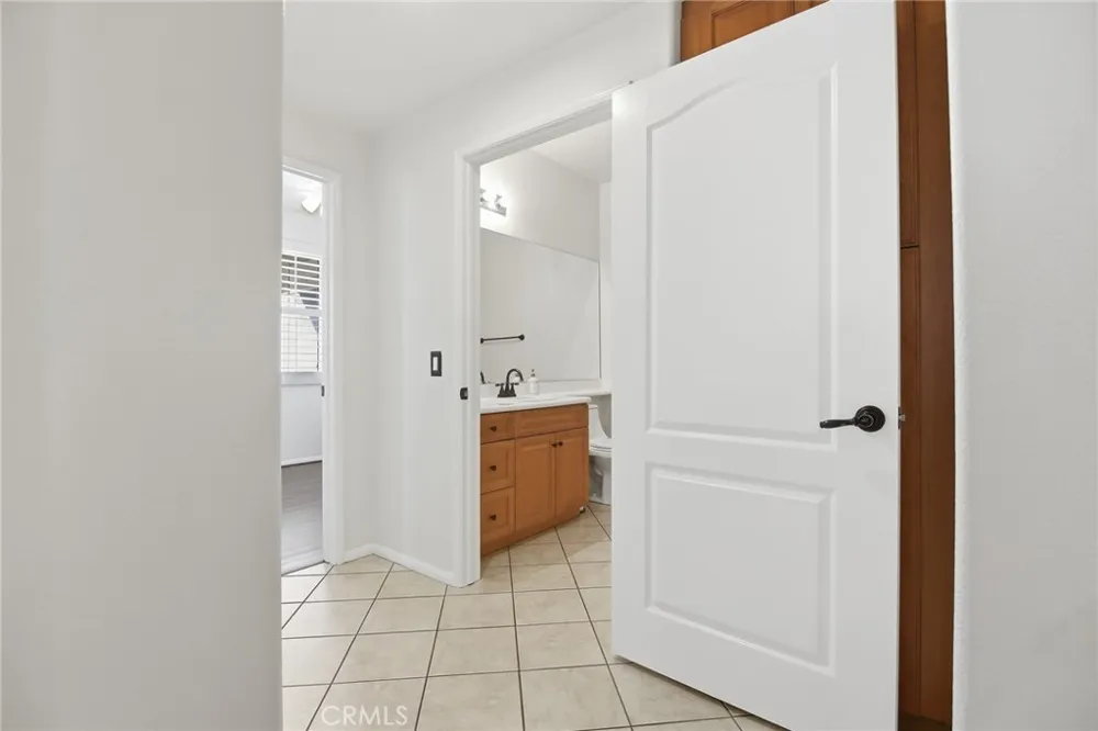 17983 Lost Canyon #113 Canyon Country, CA 91387