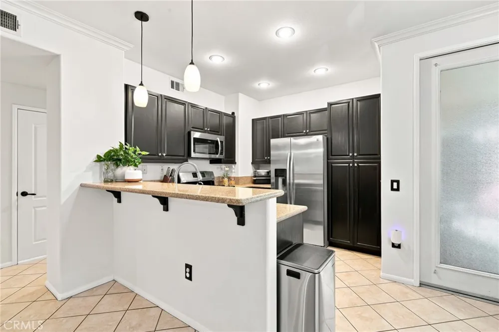 17983 Lost Canyon #113 Canyon Country, CA 91387