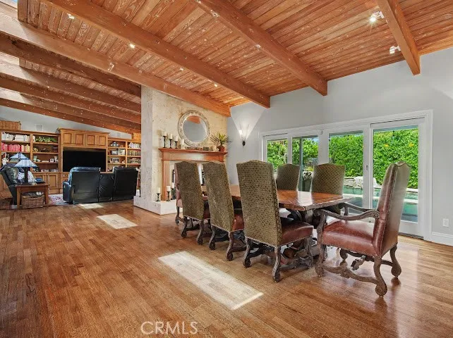 4443 Callada Tarzana, CA 91356