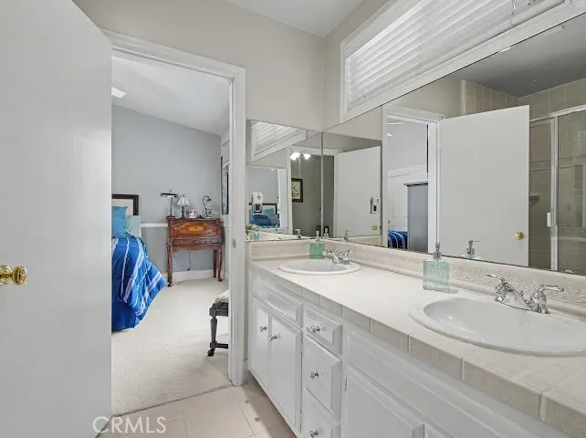 4443 Callada Tarzana, CA 91356