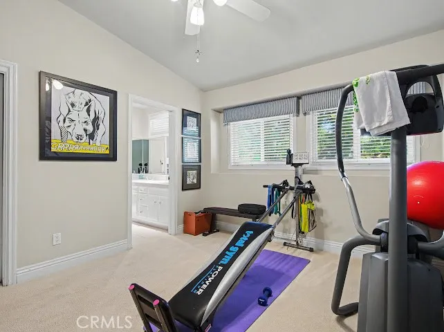 4443 Callada Tarzana, CA 91356