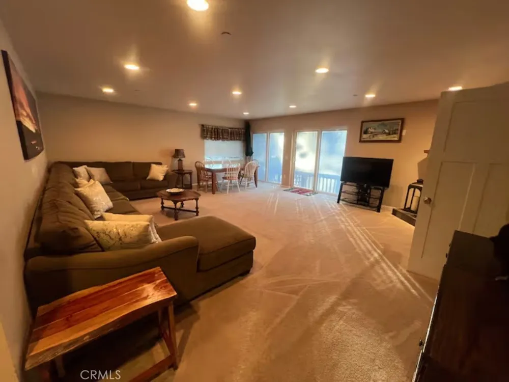 390 Canvasback Rd Big Bear Lake, CA 92315
