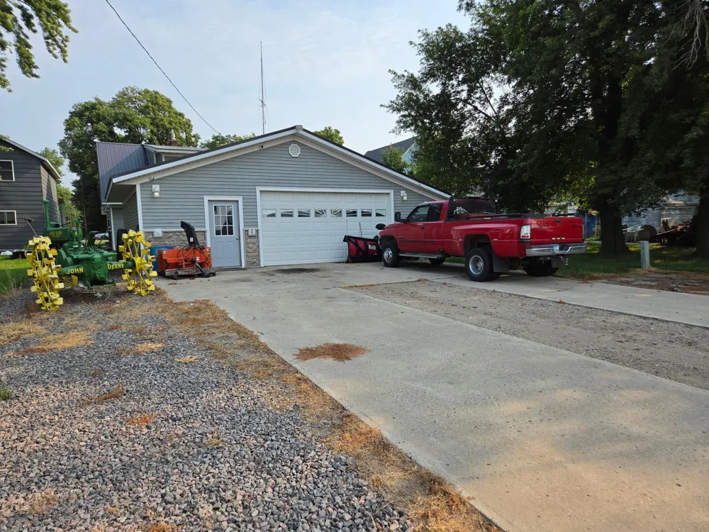 230 2nd Avenue W Echo, MN 56237