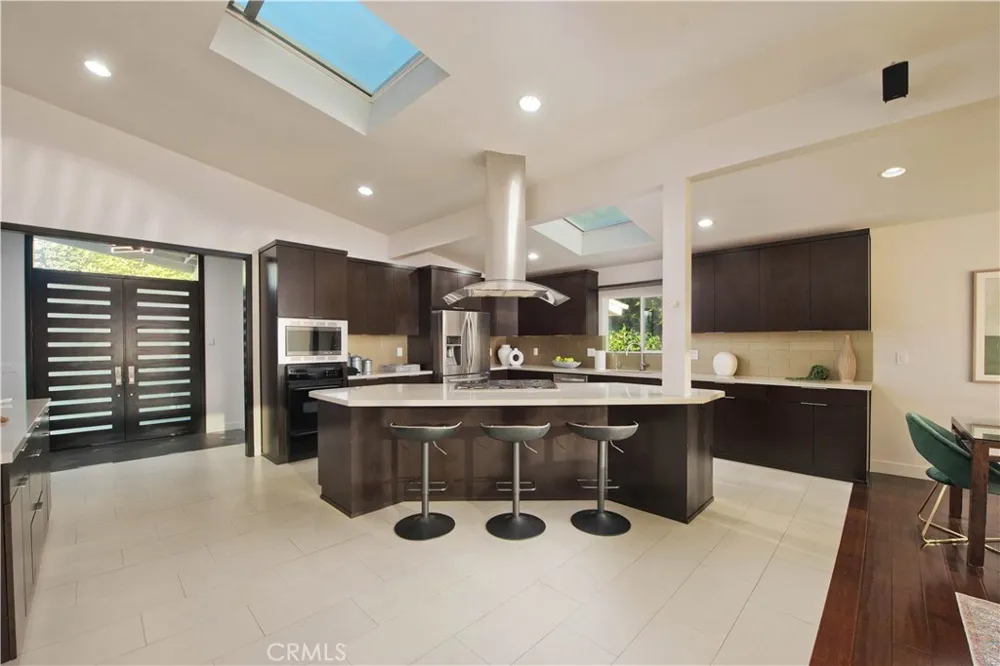 4347 Coronet Encino, CA 91316