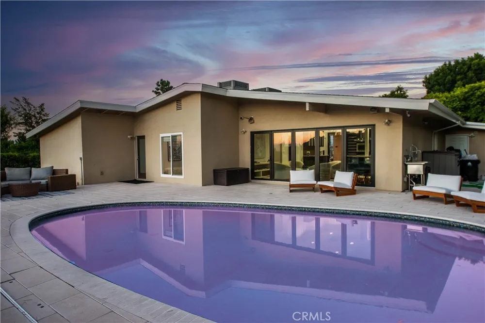 4347 Coronet Encino, CA 91316