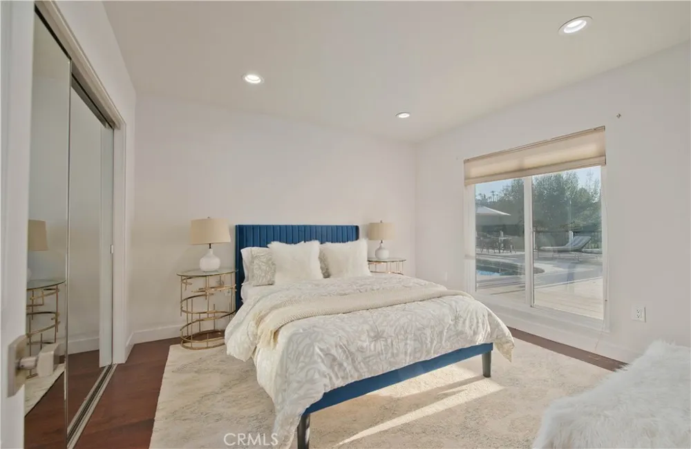 4347 Coronet Encino, CA 91316