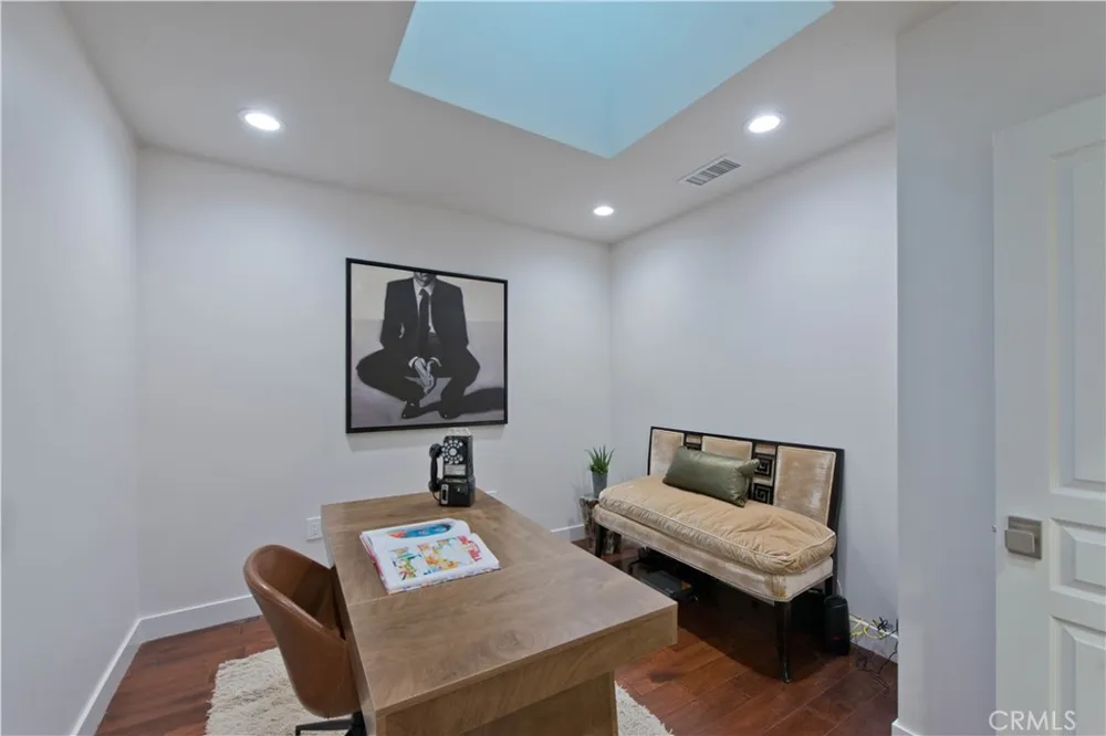 4347 Coronet Encino, CA 91316