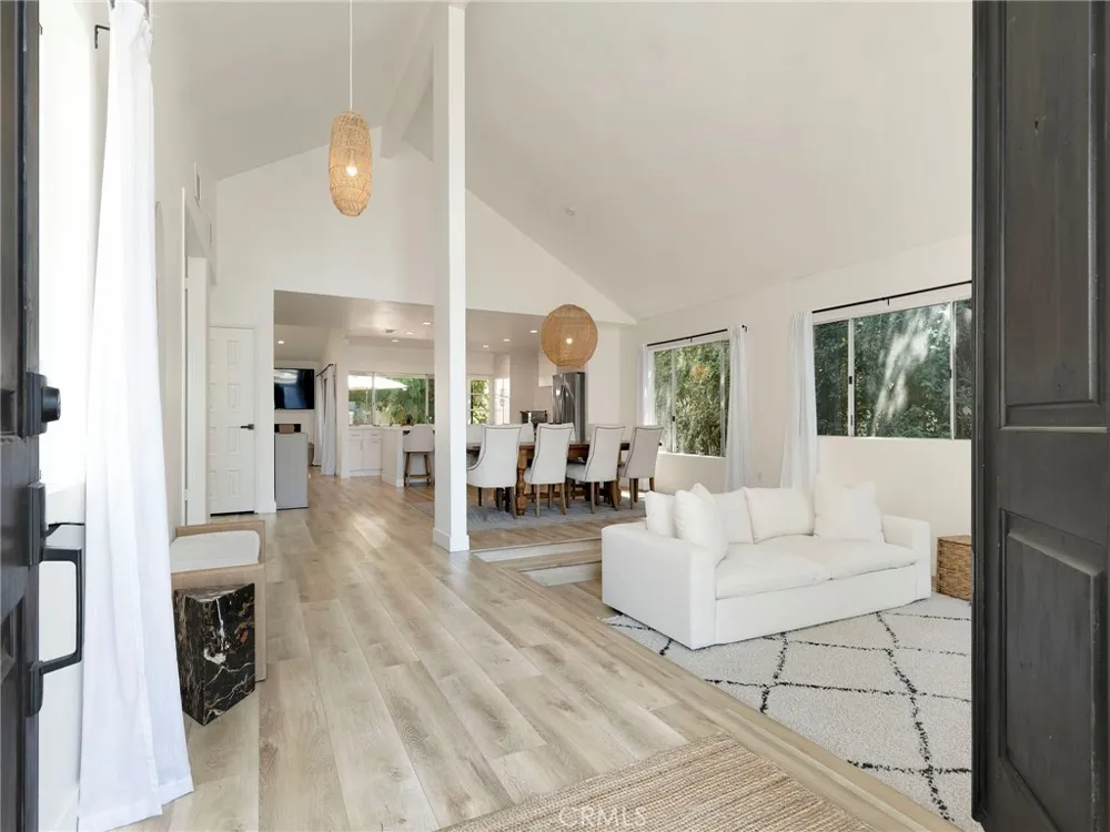 17259 Westbury Drive Granada Hills, CA 91344