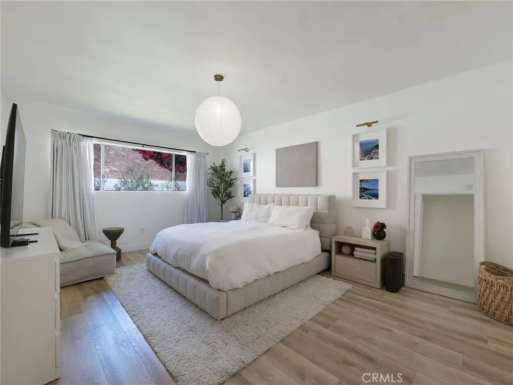 17259 Westbury Drive Granada Hills, CA 91344