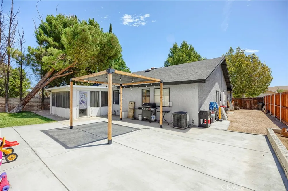 37947 Janus Drive Palmdale, CA 93550