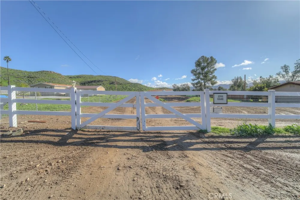 32986 Grand Avenue Winchester, CA 92596