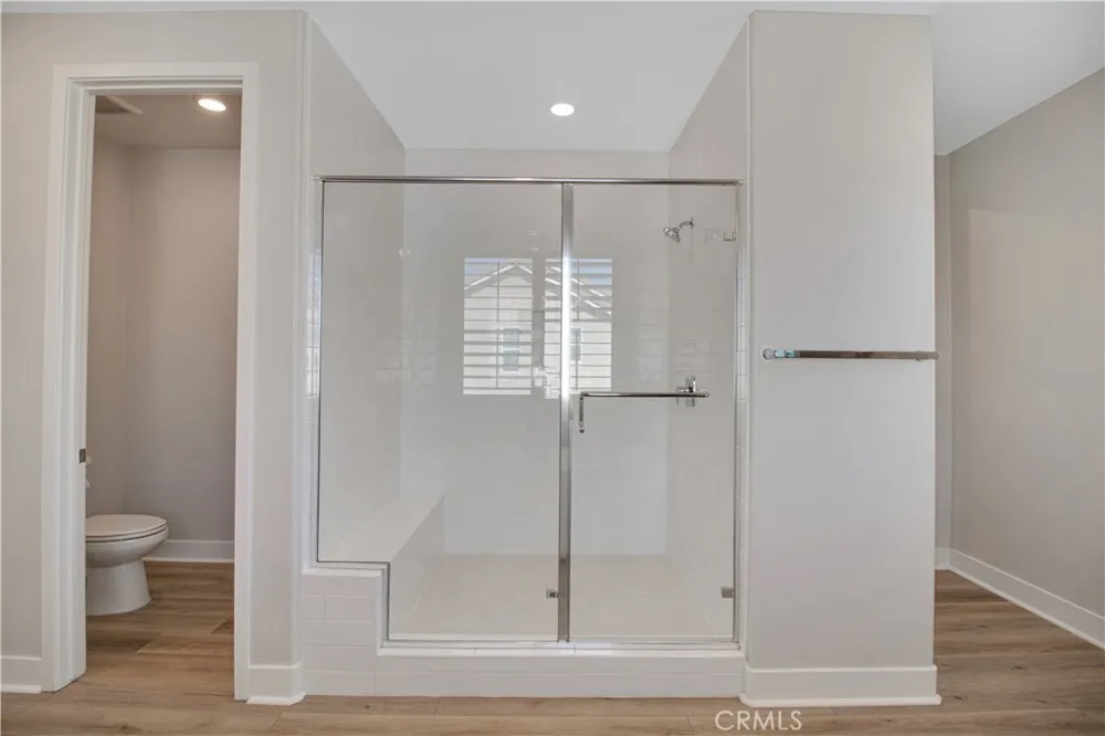 27031 California Court Valencia, CA 91381