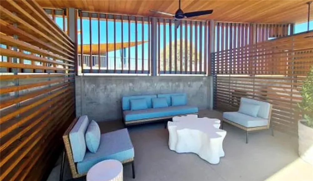 27031 California Court Valencia, CA 91381