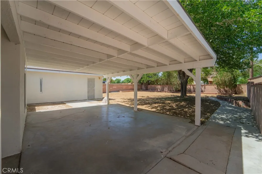 44933 16th W Lancaster, CA 93534