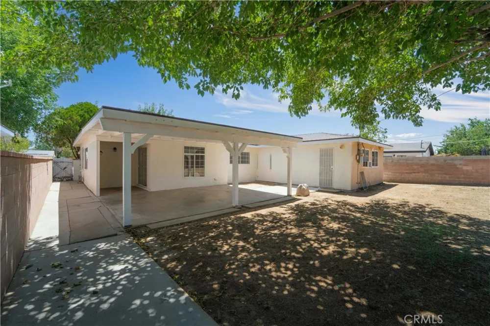 44933 16th W Lancaster, CA 93534
