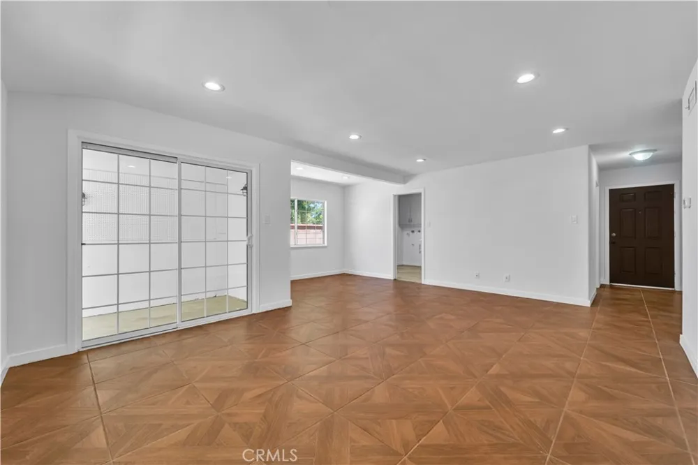 44933 16th W Lancaster, CA 93534