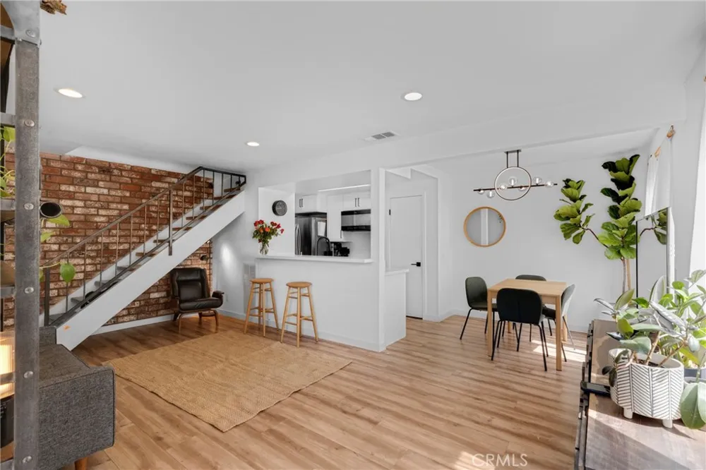 1191 W Calle Del Sol #3 Azusa, CA 91702