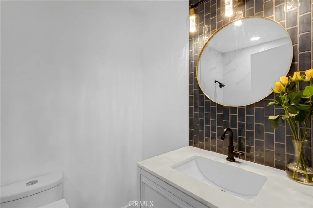 1191 W Calle Del Sol #3 Azusa, CA 91702