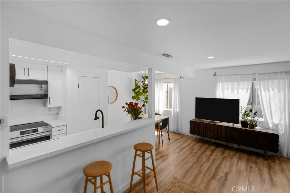 1191 W Calle Del Sol #3 Azusa, CA 91702