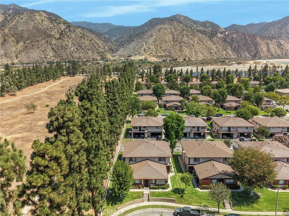 1191 W Calle Del Sol #3 Azusa, CA 91702