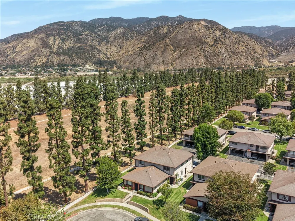 1191 W Calle Del Sol #3 Azusa, CA 91702
