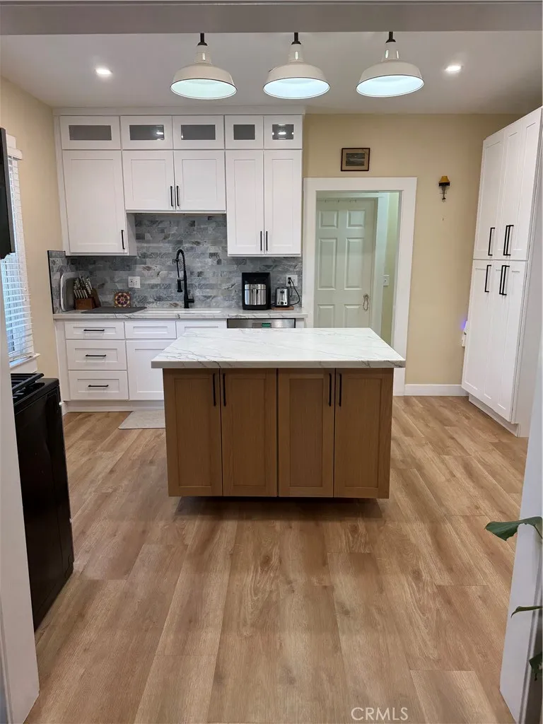 4193 5th Street Riverside, CA 92501